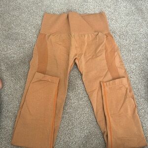 seamless contour leggings nvgtn